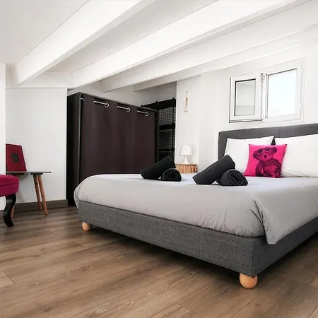 T2 Design, Terrasse, Parking Avec Vue Degagee * 阿格德